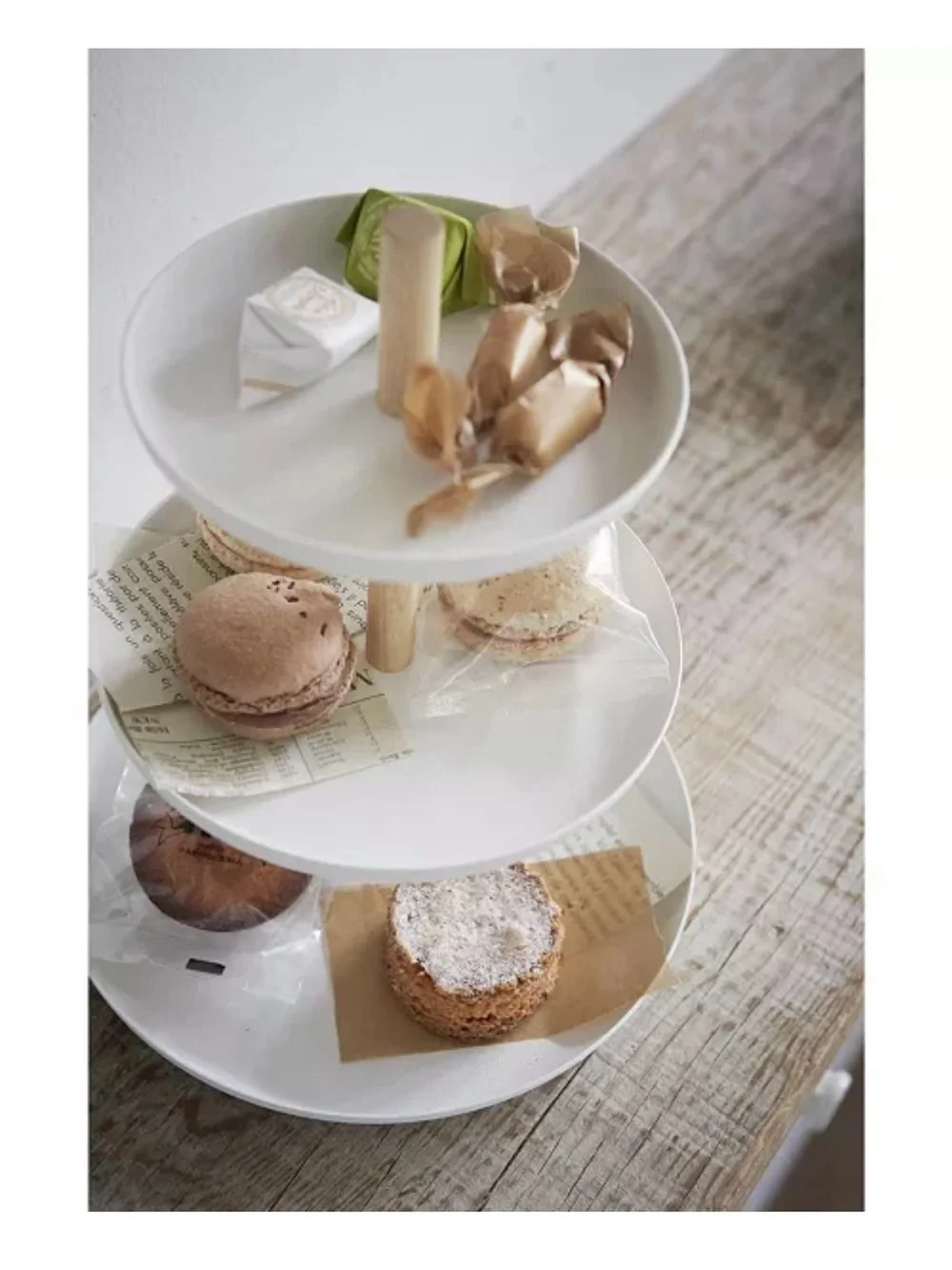Yamazaki Tosca 3 Tier Dessert Stand